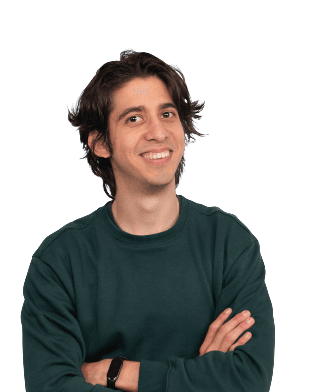 Arael Espinosa sonriendo con los brazos cruzados